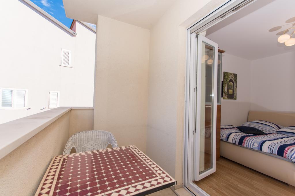 Apartment Angie Trogir Eksteriør bilde